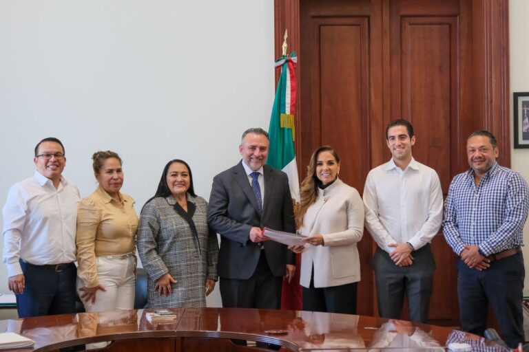 Mara Lezama y Javier Cabiedes trabajan en plan integral para Domos Escolares