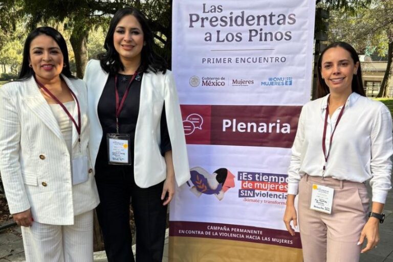 Ana Paty Peralta asiste al primer encuentro “Las Presidentas a Los Pinos”