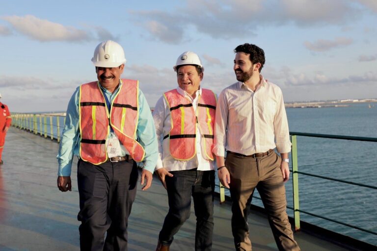 Ampliación del puerto de Progreso, punto de inflexión para Yucatán: Díaz Mena