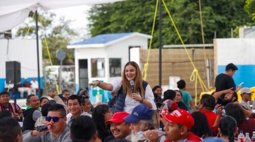 Cecilia Patrón reconoce a trabajadores del Ayuntamiento de Mérida