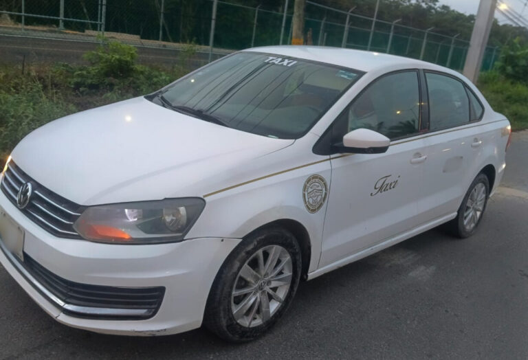 Detienen a tres taxistas de Puerto Morelos por agredir a turista
