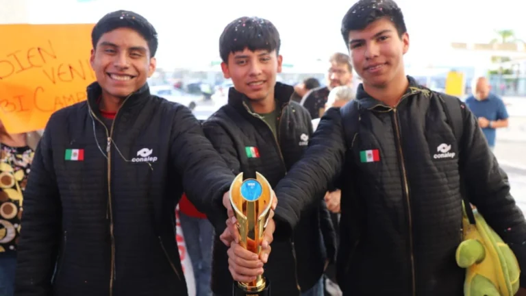 ¡Primer lugar para México! Estudiantes del Conalep ganan torneo de robótica en China
