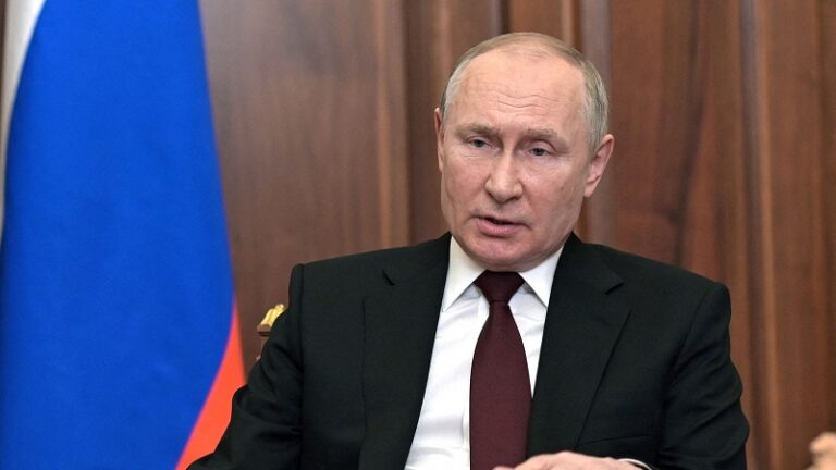Vladimir Putin ve armas nucleares innecesarias tras uso de armamento hipersónico