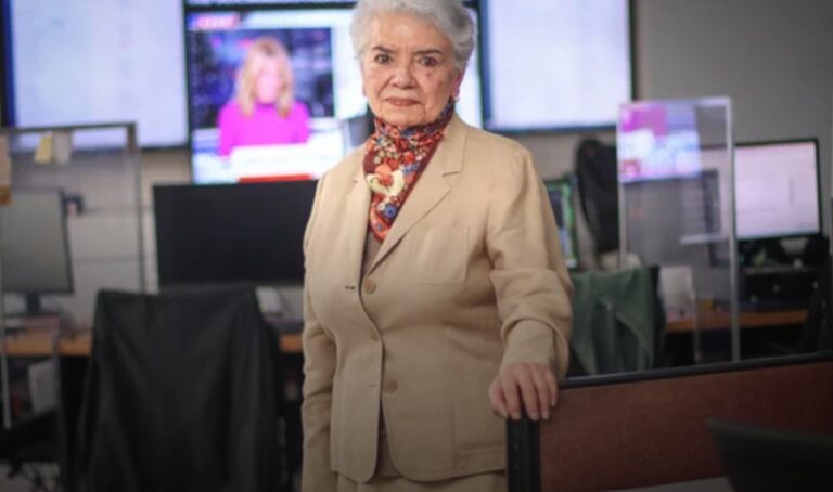 Ya son 61 años y aún no termino: Bertha Becerra, reportera y fundadora de El Sol de México