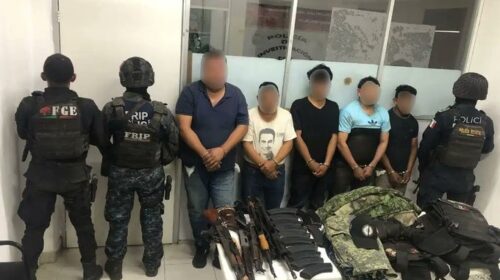 Detienen a 5 con armamento y equipo táctico en Villaflores, Chiapas