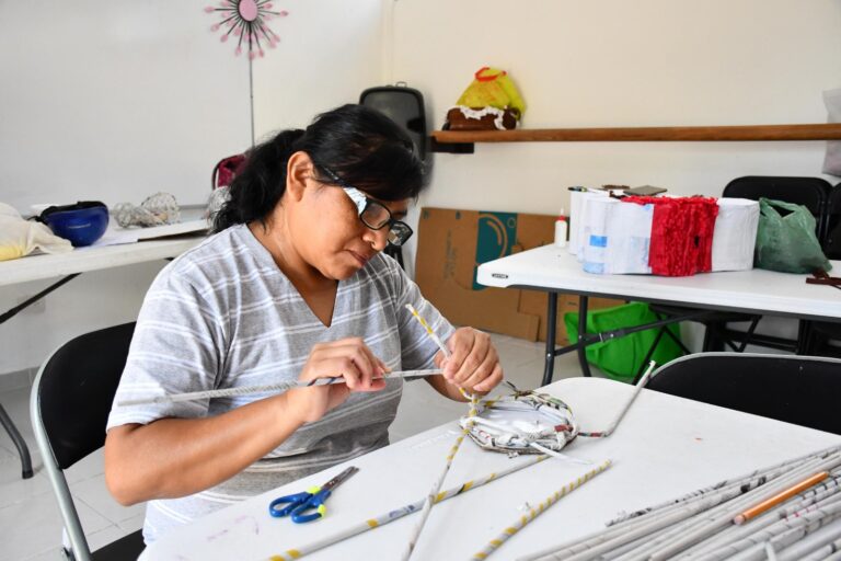 FPMC impartirá taller “Papel Enrollado” en Cozumel