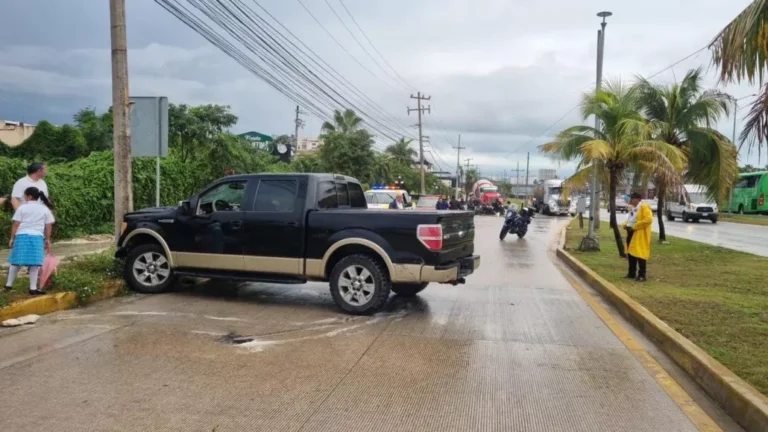 Piden autoridades municipales conducir con precaución durante las lluvias