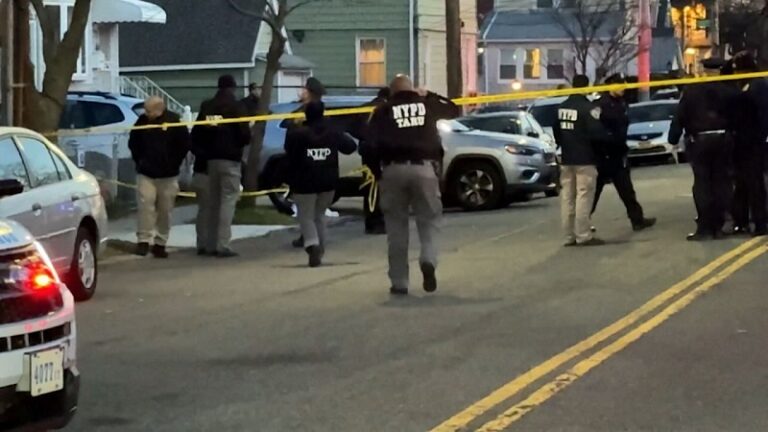 Tiroteo en Queens deja al menos 11 heridos; fuerte movilización policiaca en Nueva York