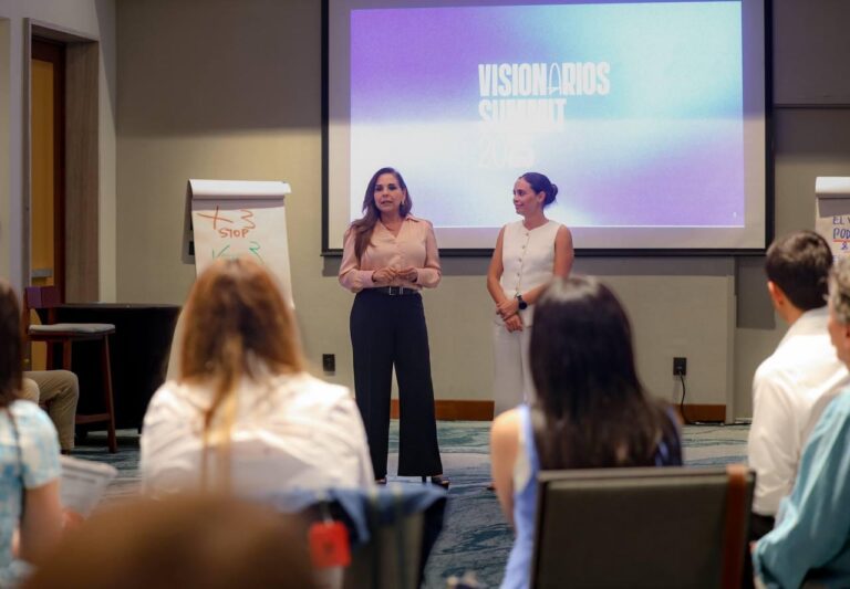 Juntos trabajamos por la transformación de Cancún, Quintana Roo y México: Ana Paty Peralta