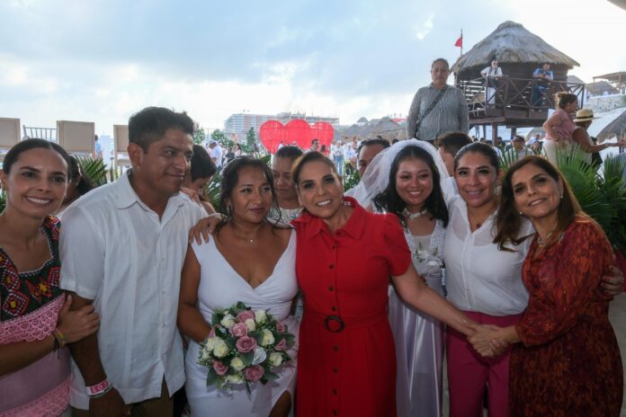 Bodas Colectivas en Quintana Roo, Playa Delfines