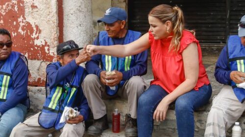 Cecilia Patrón reafirma su compromiso con las y los trabajadores de Mérida