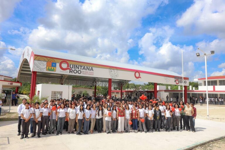 Inauguran Domo en el CBTIS 272 en Cancún