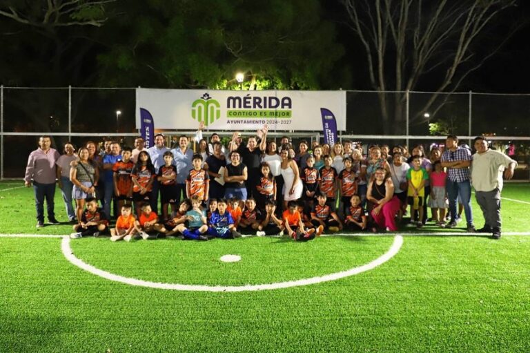 Cecilia Patrón le cumple a Cholul: entrega nuevas canchas de fútbol y sóftbol