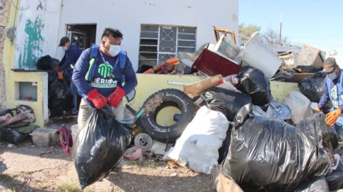 Retiran toneladas de basura en predio del centro de Mérida