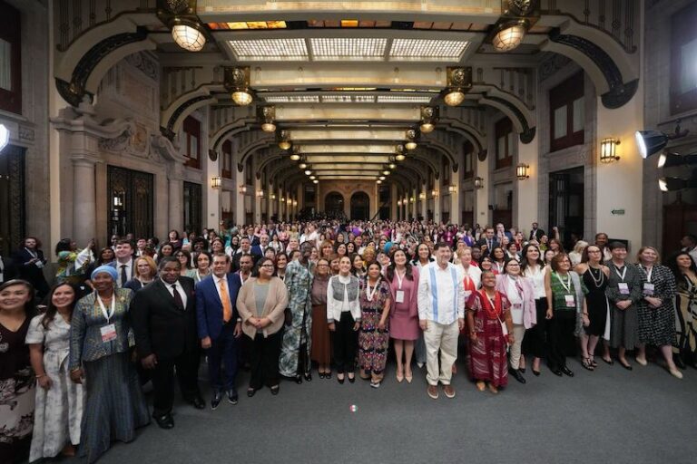 Propone Claudia Sheinbuam que inversión en armas a nivel mundial se destine a garantizar justicia y educación para niñas