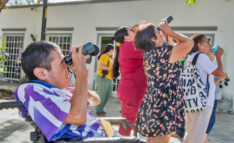 Casa de adulto mayor participan en “Descubriendo las Alas de Cozumel”