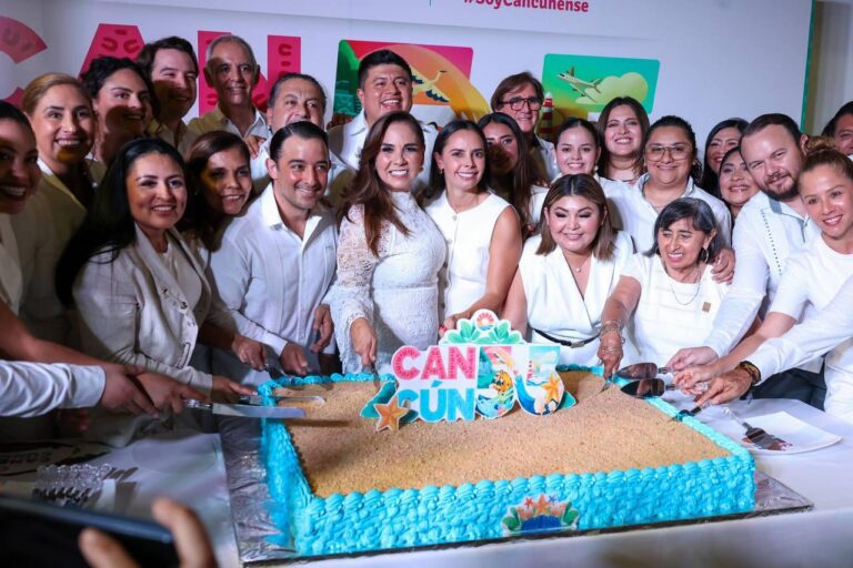 Celebran el 55 aniversario de Cancún