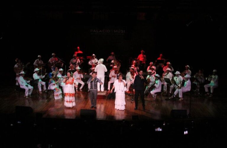 Orquesta Típica Yukalpetén festeja 83 años de música, vida y cultura