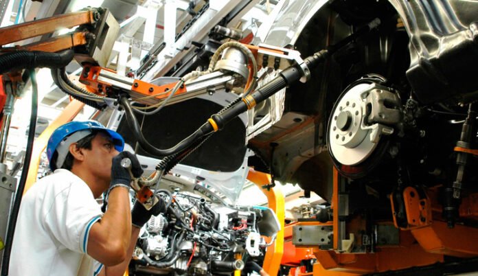 LOS CAPITALES: La industria automotriz mexicana y de autopartes, con los aranceles más altos del mundo
