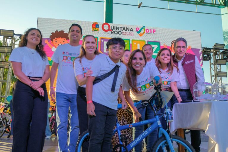 Niñas y niños celebran su día en comunidades rurales de Quintana Roo