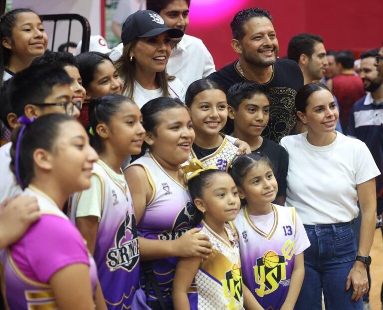 Ana Paty Peralta respalda al Calor de Cancún Femenil en su histórico debut
