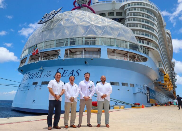 Cozumel recibe al “Utopia of the Seas” uno de los cruceros más grandes del mundo