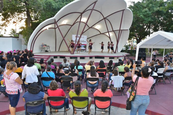 XI Aniversario del BiblioAvión Gervasio