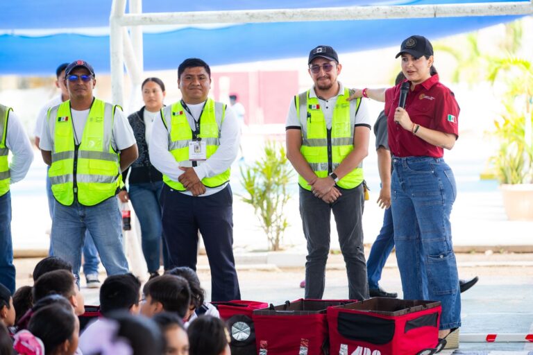 Niñez de Playa del Carmen participa en taller de educación vial