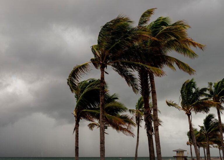 Protección Civil prevé turbonadas y trombas marinas para Yucatán
