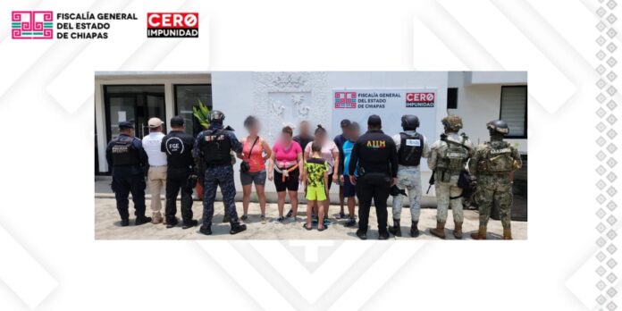 Rescatan a 7 migrantes cubanos víctimas de extorsión en Chiapas
