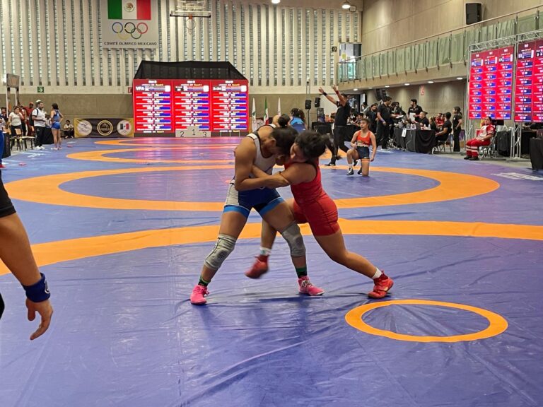 Luchadores de Quintana Roo se llevan 20 medallas en el Campeonato Nacional 2025