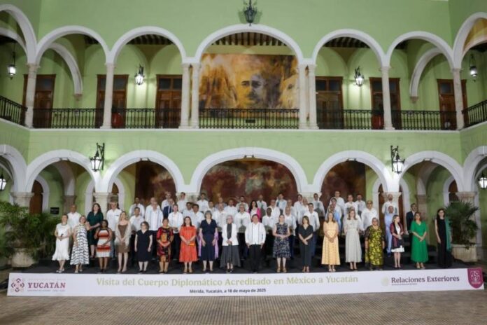 Yucatán presenta su potencial de inversión y desarrollo a diplomáticos acreditados en México
