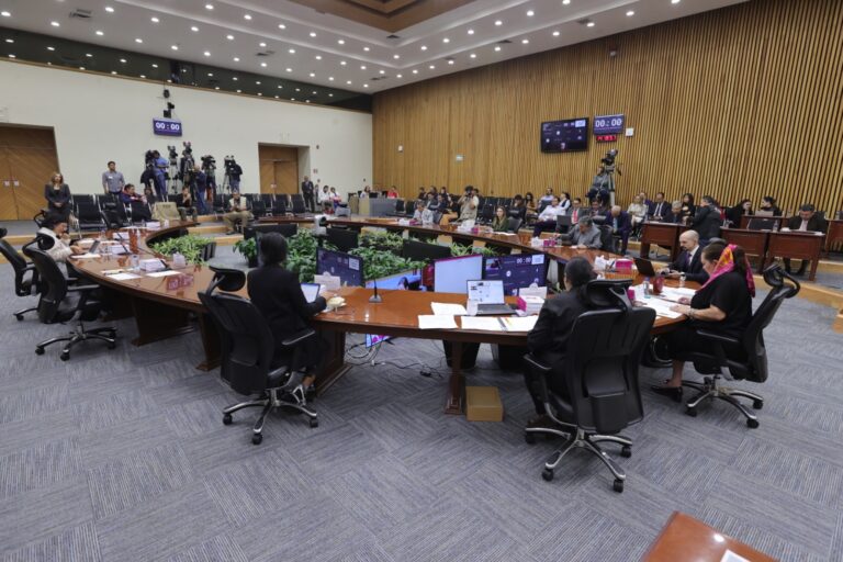 Rechaza INE a 48 mil aspirantes a observador electoral