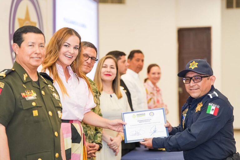Celebran 22 años de servicio de la Policía Municipal de Mérida