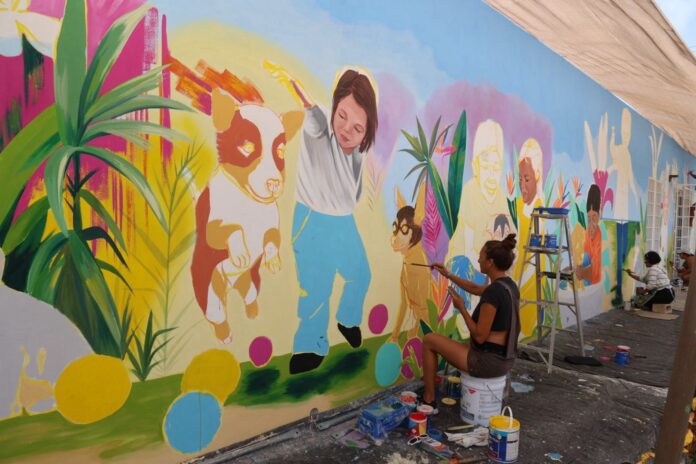 Avanza el Mural del Centro de Bienestar Animal en Isla Mujeres