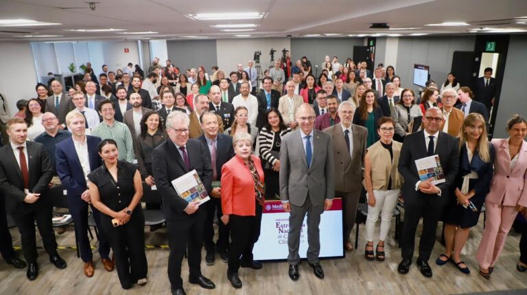 Semarnat presenta una estrategia ambiciosa para enfrentar el cambio climático