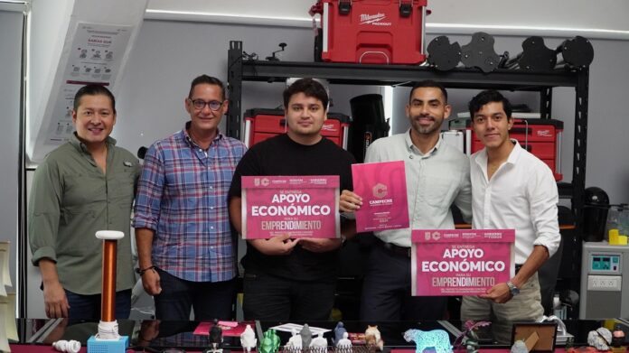 Entrega apoyos del programa «Emprender Contigo» a jóvenes de Campeche