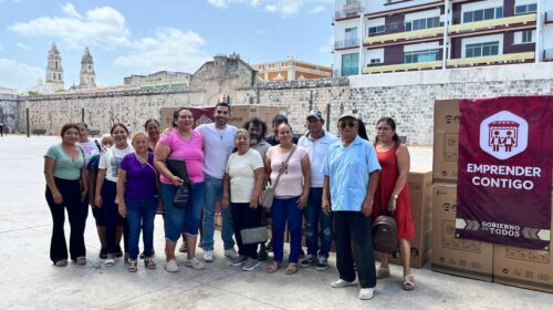 Entregan apoyos del programa «Emprender Contigo» en Campeche