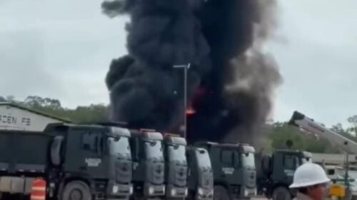 Explosión de pipa provoca incendio en campamento del Tren Maya