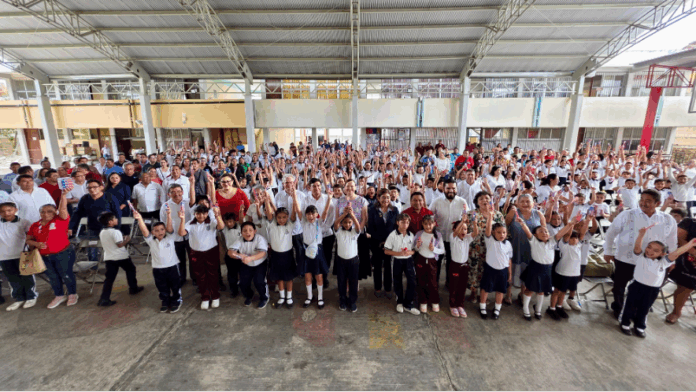Más de 14 mil estudiantes de Campeche han recibido kits de higiene dental