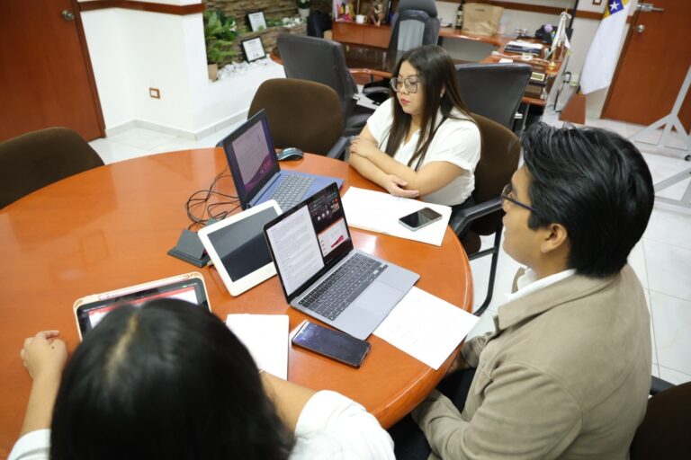 Capacitan a personal del Registro de la Propiedad en QRoo