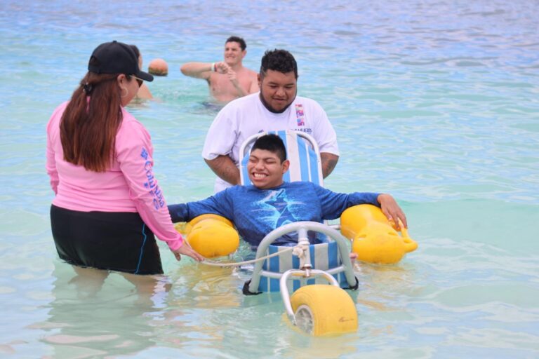 Pacientes del CRIM viven jornada terapéutica en Isla Mujeres