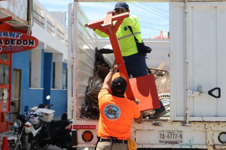 Refuerza Isla Mujeres jornadas de descacharrización