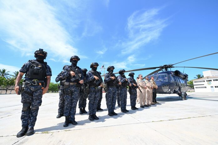 Chiapas se blinda con helicóptero Black Hawk y lanchas tácticas