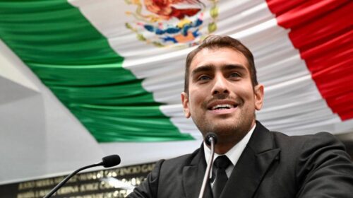 Congreso de Campeche reconoce a Roger Alonso Castillo, piloto que salvó a 222 personas tras falla de aeronave