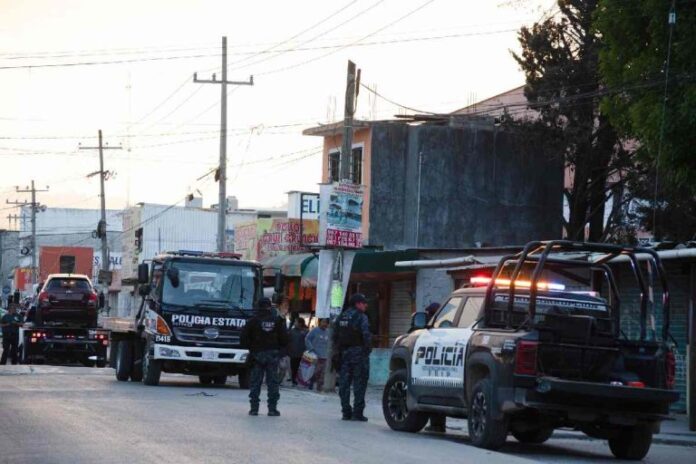 Detienen a 7 policías de Frontera Comalapa, Chiapas, por presunta venta de drogas