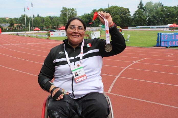 Gilda Cota, medallista paralímpica de París 2024, gana presea de oro en el Grand Prix 2025