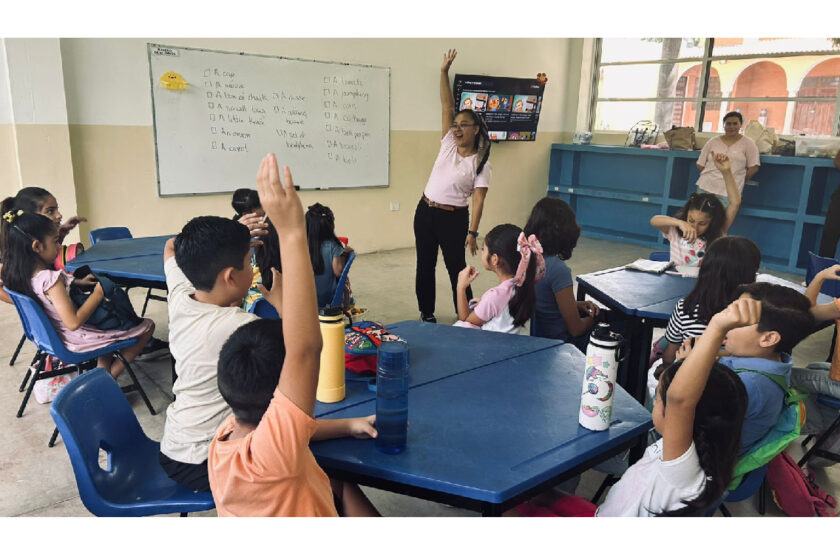 Inicia el curso de verano multilingüe para niños en la UADY