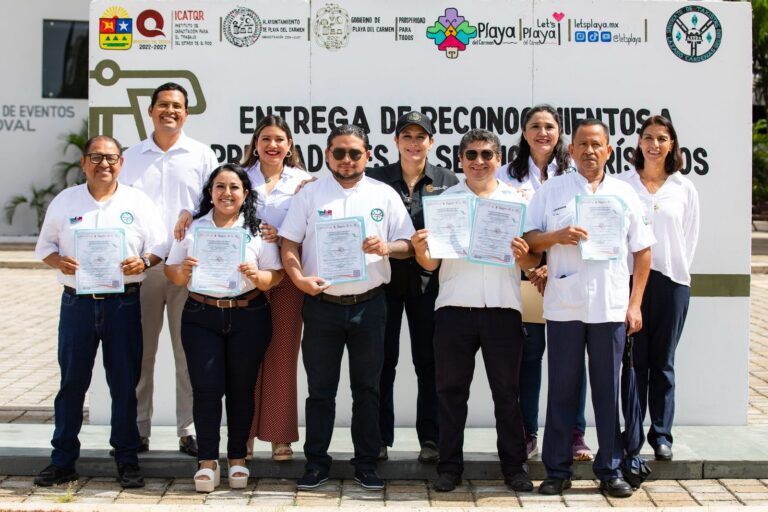 Playa del Carmen capacita a prestadores de servicios turísticos