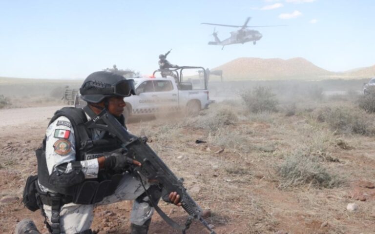 Cadetes de la Guardia Nacional entrenan con simulacro de invasión